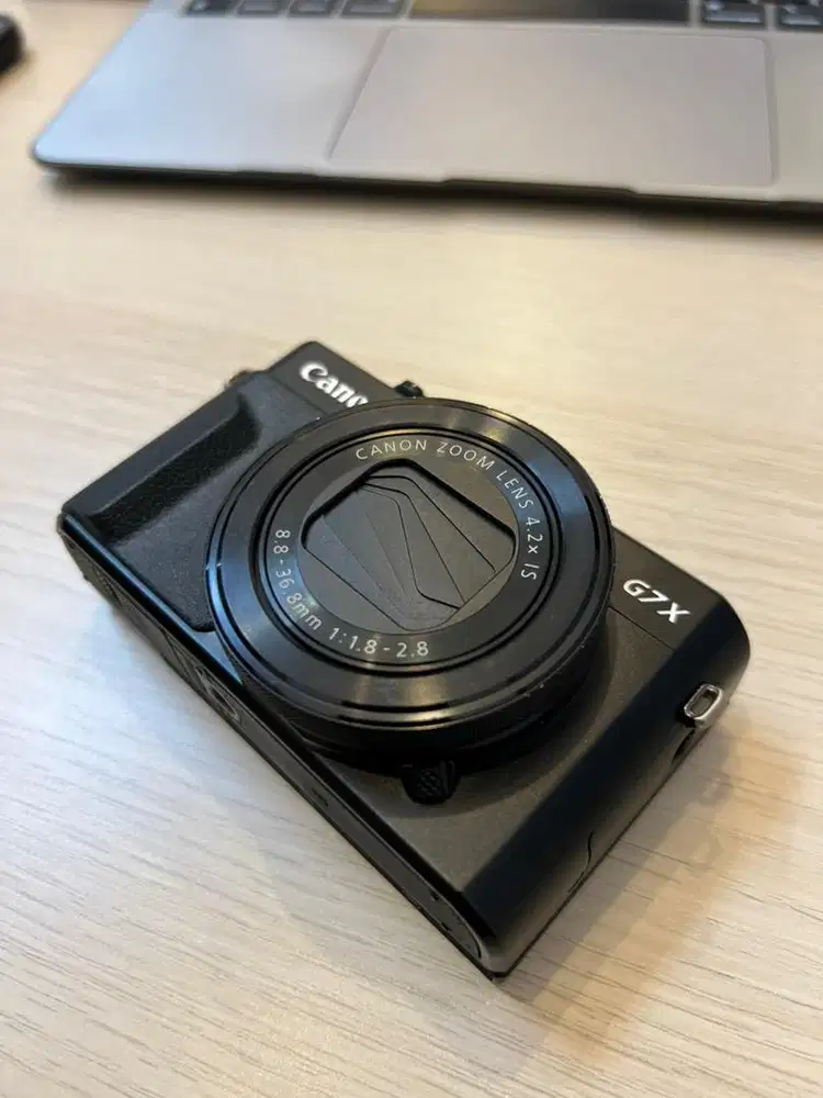 Canon G7X Mark ii 99% Like New