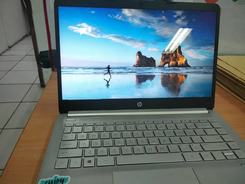 Laptop merk Hp 14s