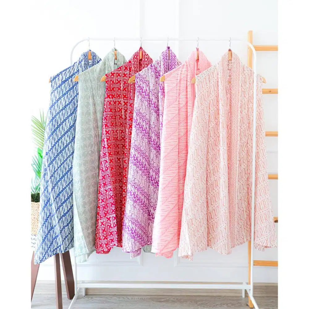 OUTER TANPA LENGAN BATIK WANITA MODERN BATIK KONDANGAN WANITA BLAZER