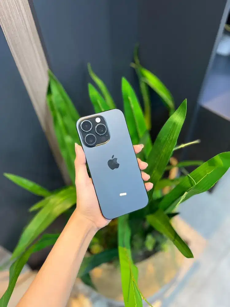 iPhone 16 pro 128 black titanium ex ibox