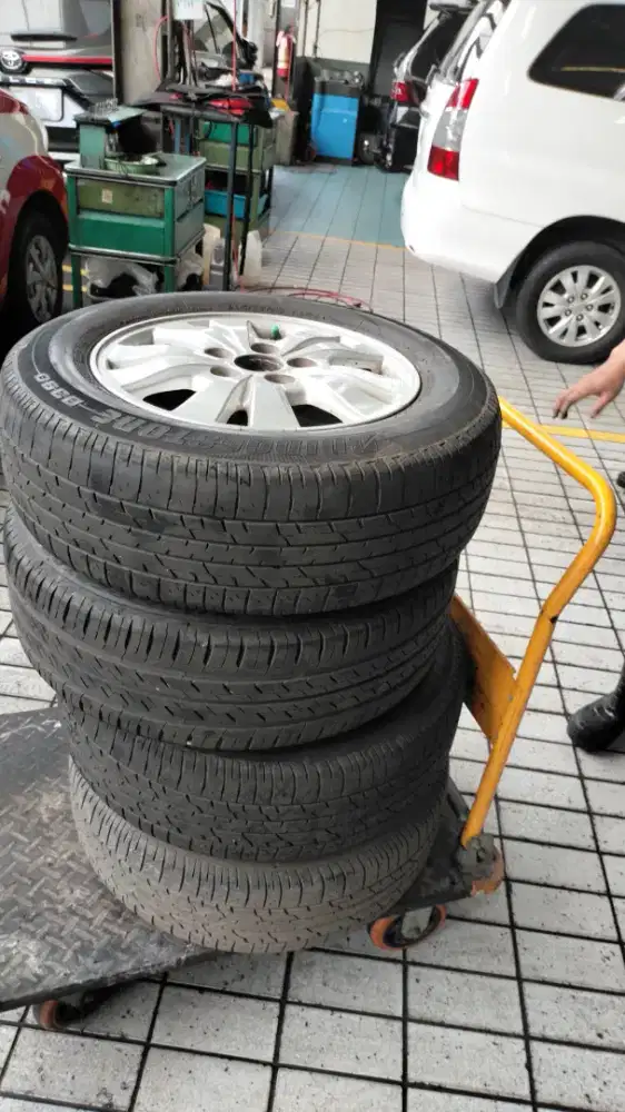 Di jual velg copotan Innova Ring 15