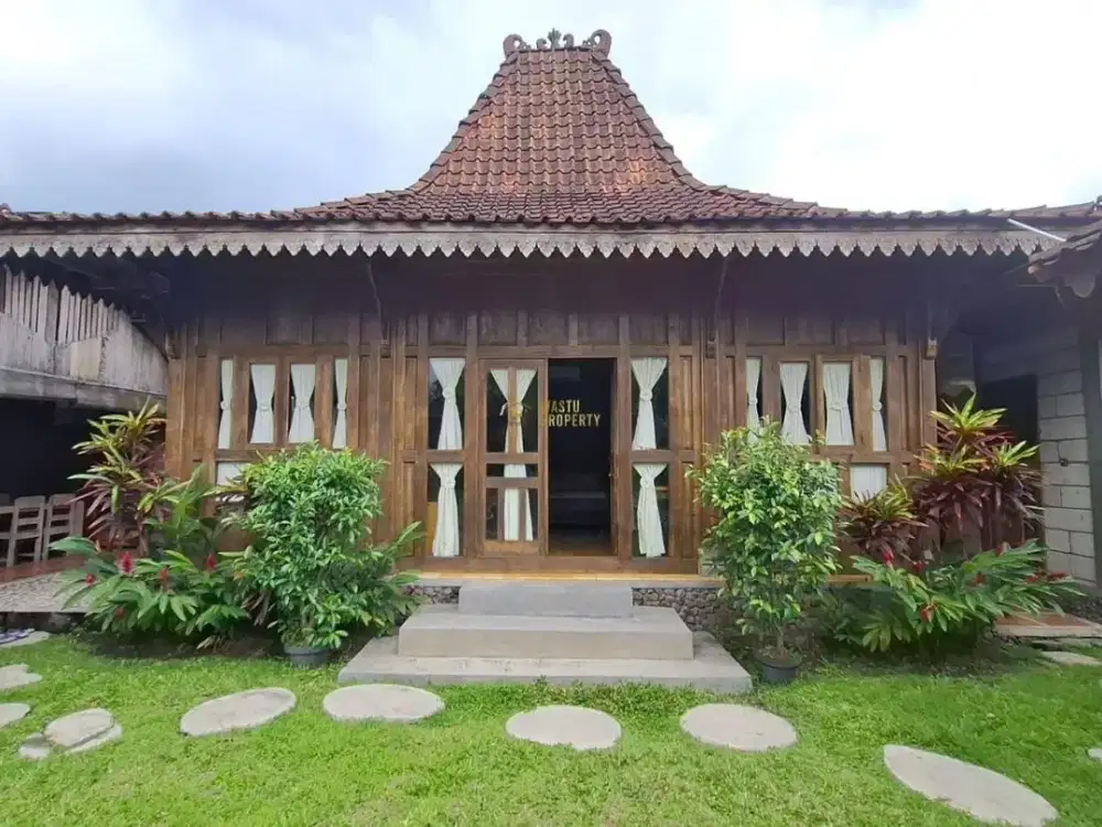 VILLA TANAH LUAS DEKAT MAGUWOHARJO, SLEMAN