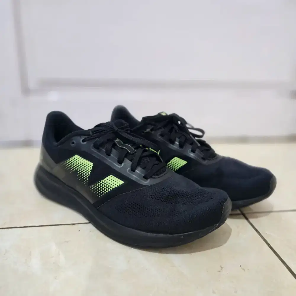 Sepatu Running/ Sneakers New Balance Ori