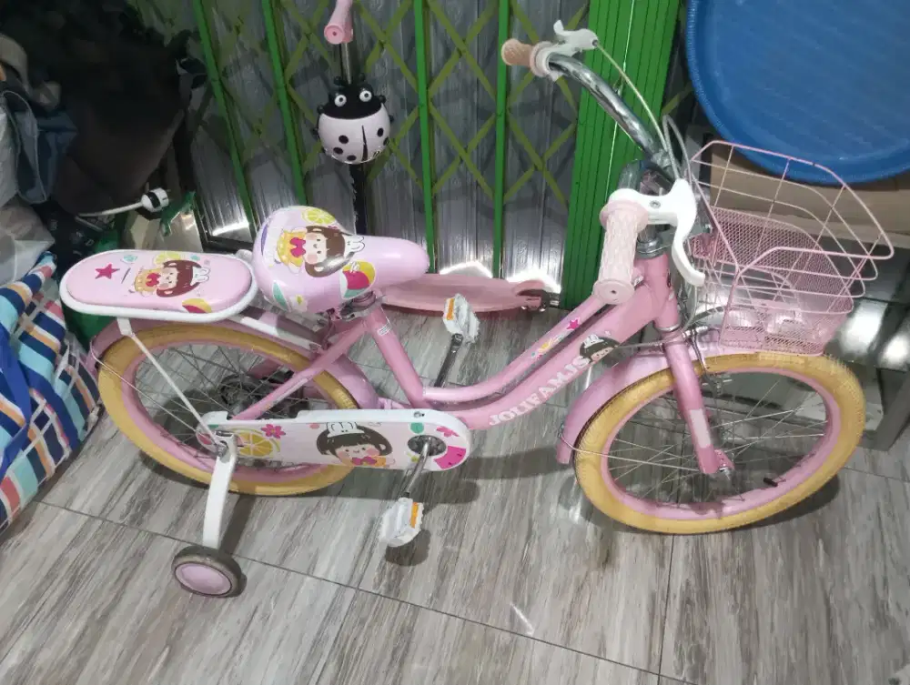 JUAL CEPAT SEPEDA ANAK CEWE, FOR SALE!!! LANGSUNG CHAT KE WA!