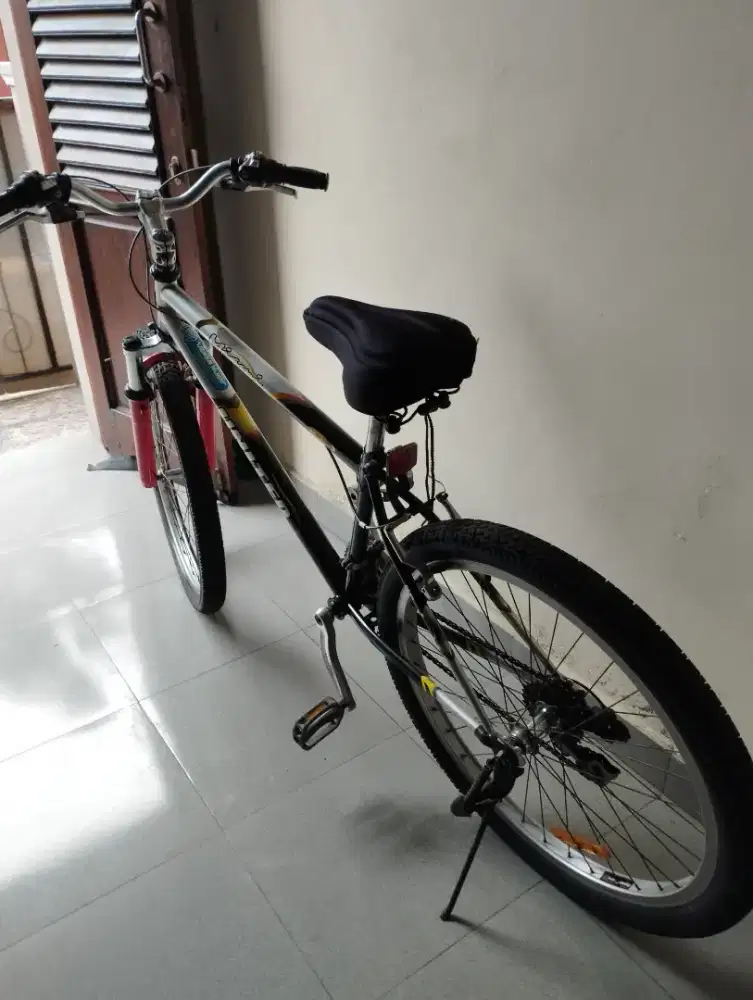 Sepeda 90% Jarang banget dipakai
