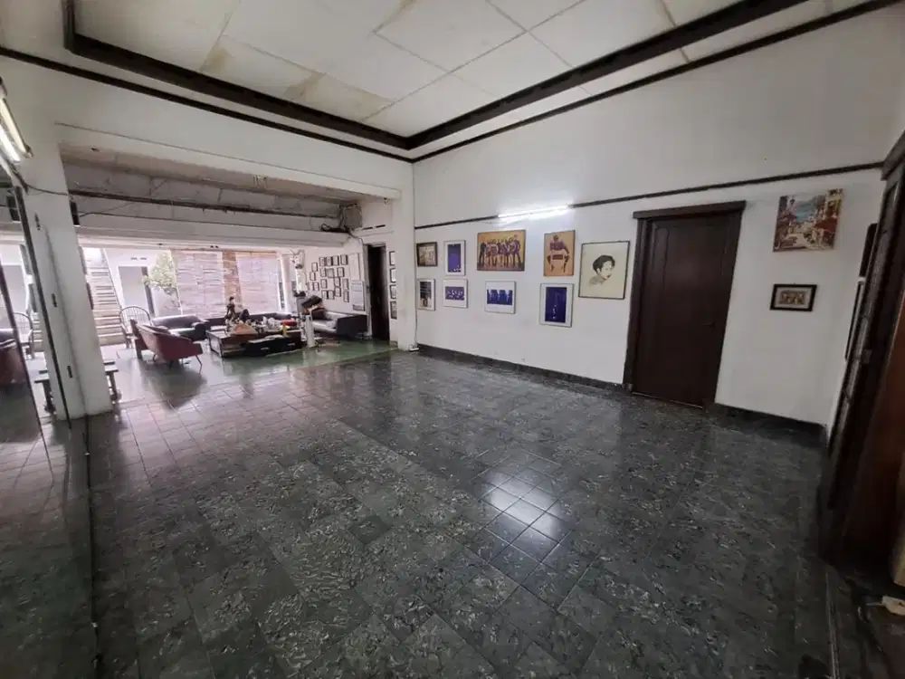 DIJUAL RUMAH BERSEJARAH HERITAGE GOLONGAN B TENGAH KOTA BANDUNG