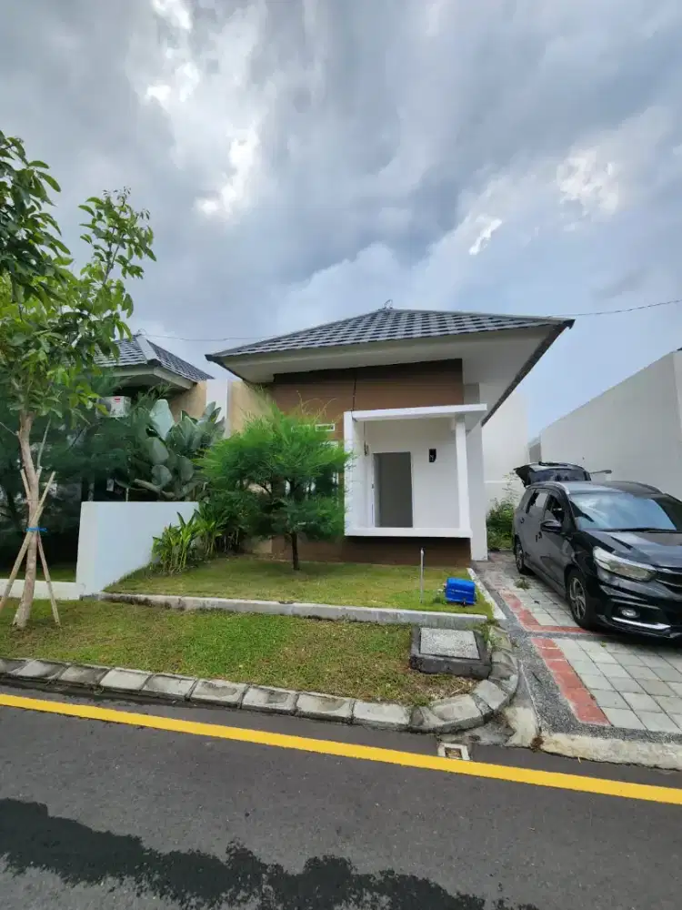 Dijual rumah di Unram Residence