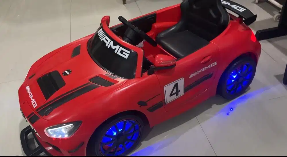 Mainan aki anak good condition /Harga nego