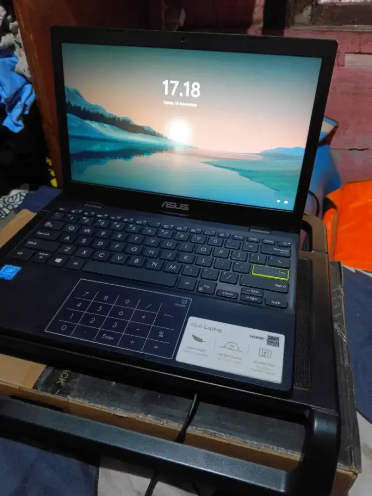 Laptop ASUS E210MA – Cocok untuk Kuliah & Kerja Ringan
