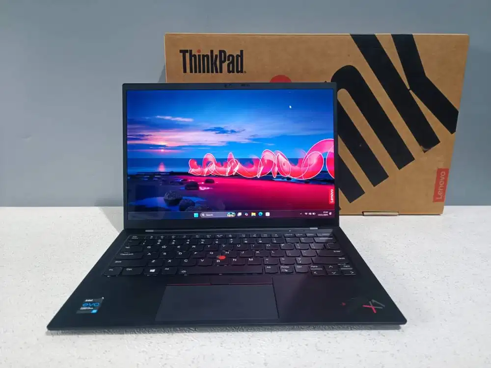 Lenovo Thinkpad X1 Carbon i7 1185G7 4K 16GB 256GB
