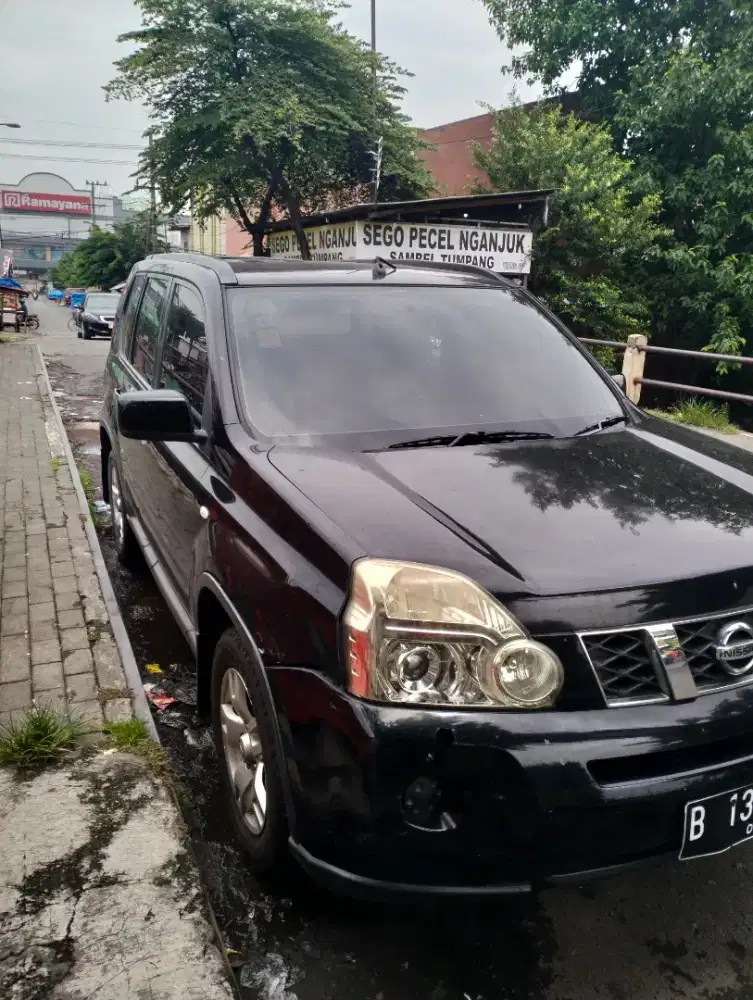 Nissan X-Trail 2010 Bensin