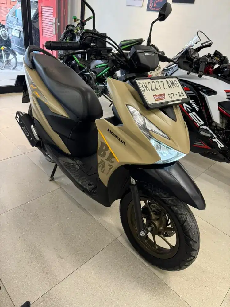 Honda Beat Street 2024 Warna Coklat Doff Bit Strit Brown Motor Matic