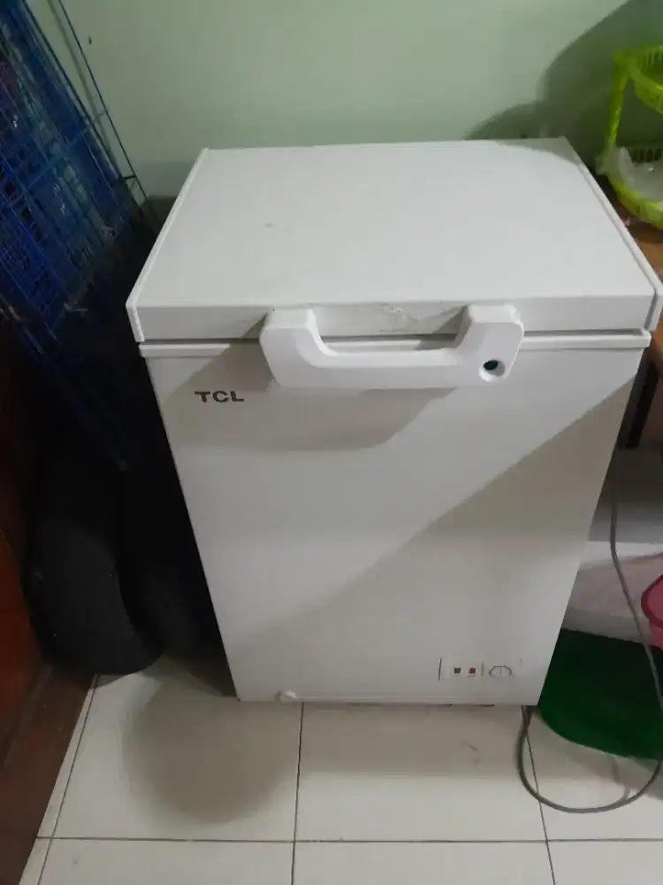 FREZEER TCL 100lt , 140watt