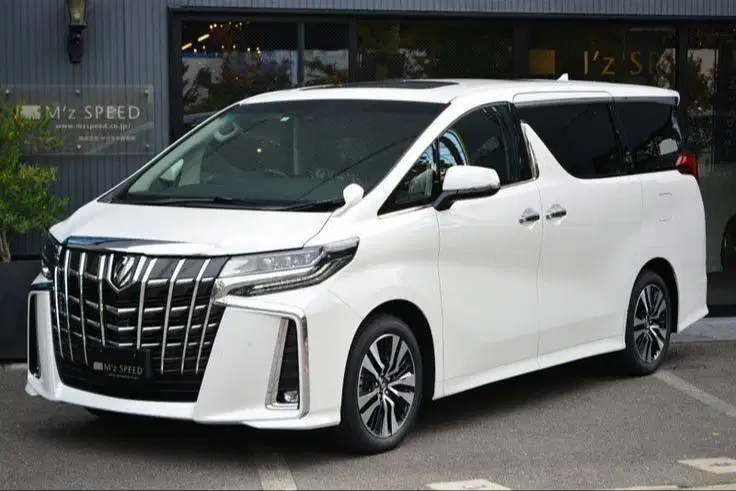 TOYOTA ALPHARD X PUTIH 2013