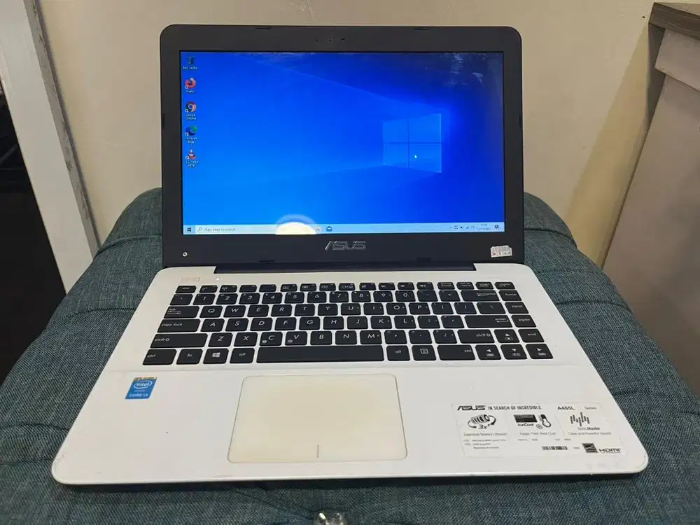 Laptop Asus A455L (second). 2 jutaan normal dan bergaransi