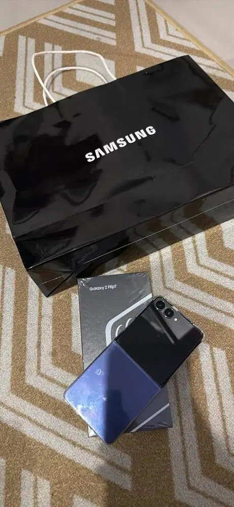 Samsung Z flip 7 512GB blue