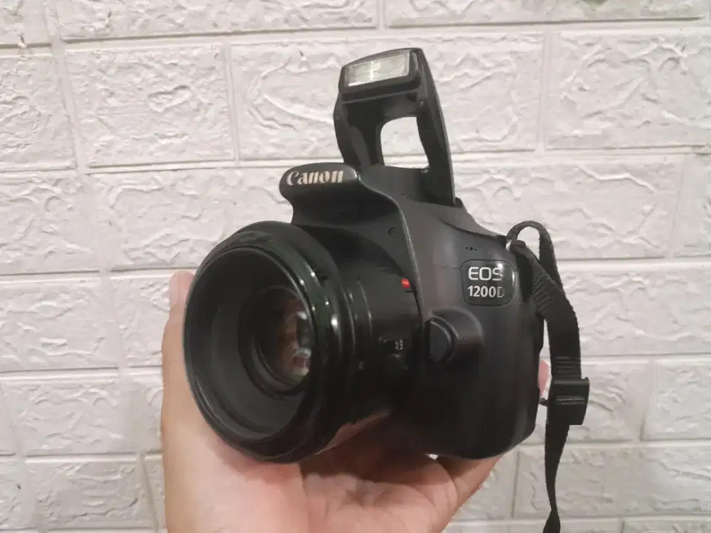 Kamera dslr Canon 1200D Lensa Fix