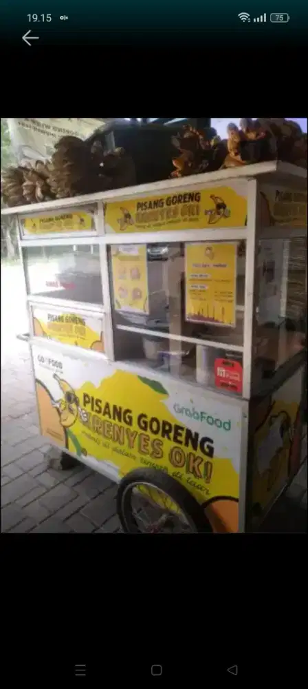 Di cari karyawan pisang goreng Krenyes ok