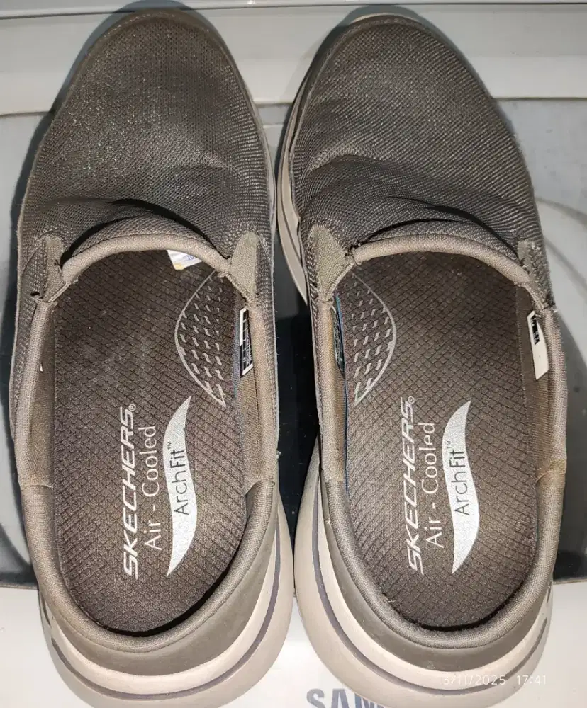 Di Jual ! Sepatu Selop Pria Merk Skechers