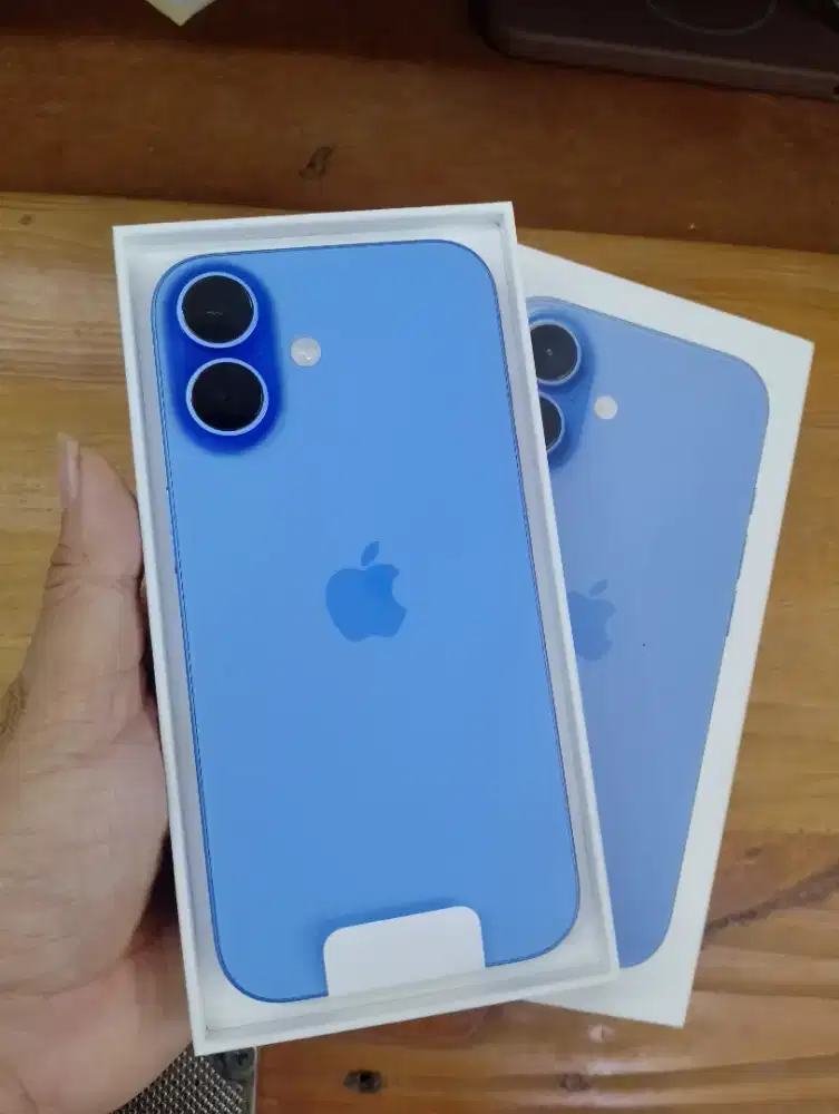 IPhone 16 128Gb ultramarine