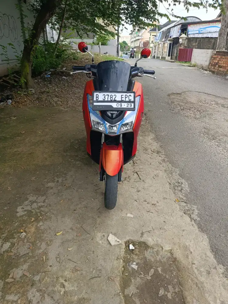 Lexi 2019 plat B surat lengkap minus pajak off