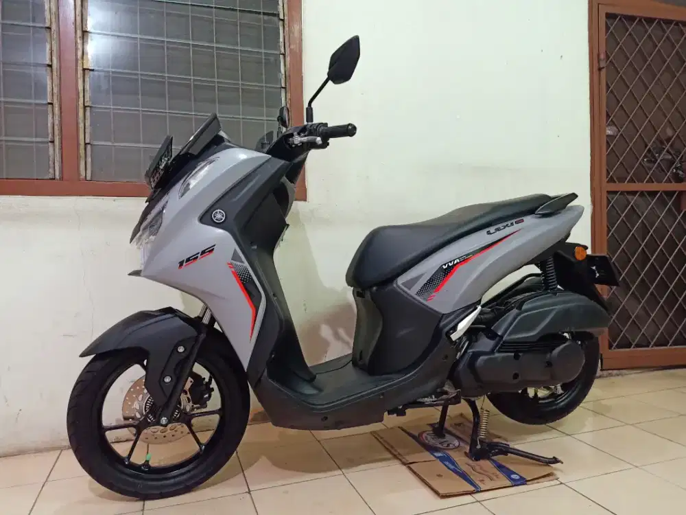 Yamaha LEXI LX 155 VVA TERBARU 2025 BL 8 ( KM 2 RB ASLI / LIKE NEW)DKI