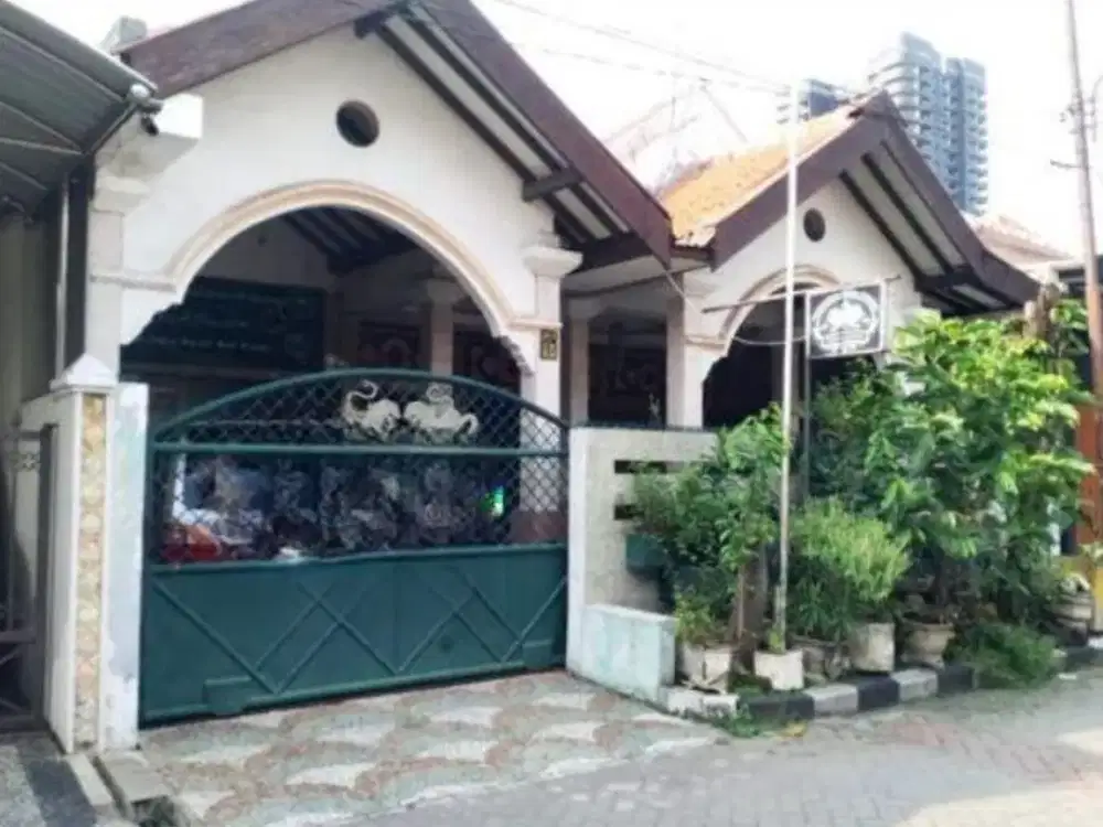 Dijual Rumah Simpang Darmo Permai Selatan