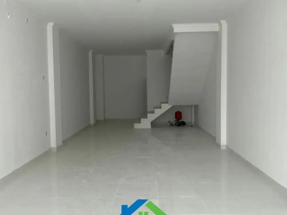 Ruko 3,5 Lantai Lokasi Sangat Strategis di Alternatif Cibubur