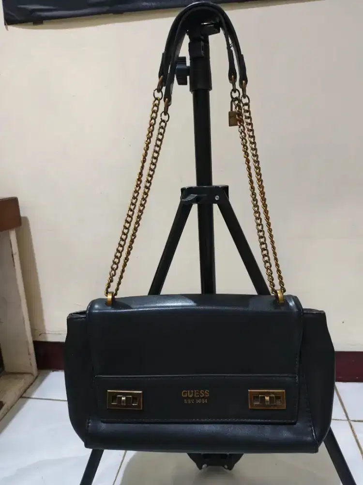 Tas geuss . Preloved pemakaian pribadi