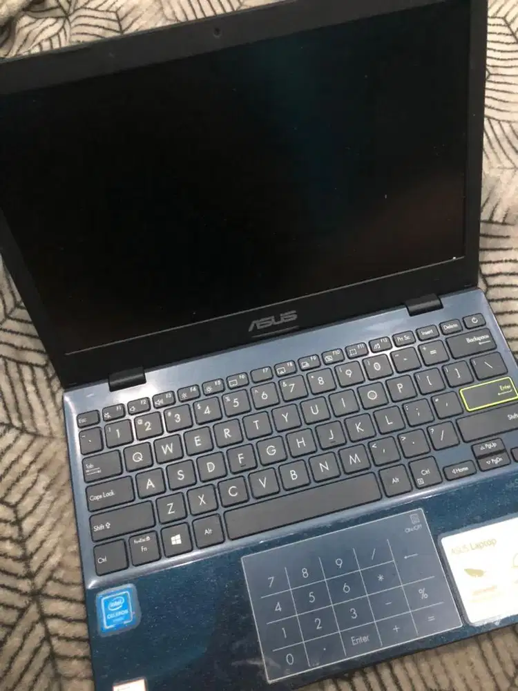 Asus Vivobook E210M