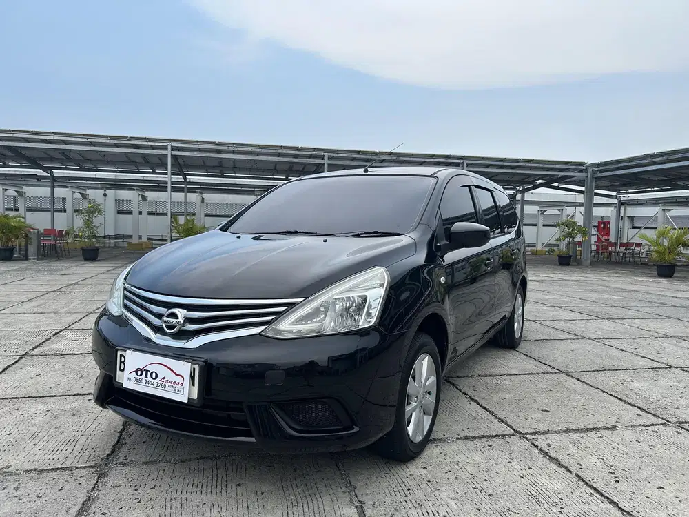 Nissan Grand Livina 1.5 SV matic 2015