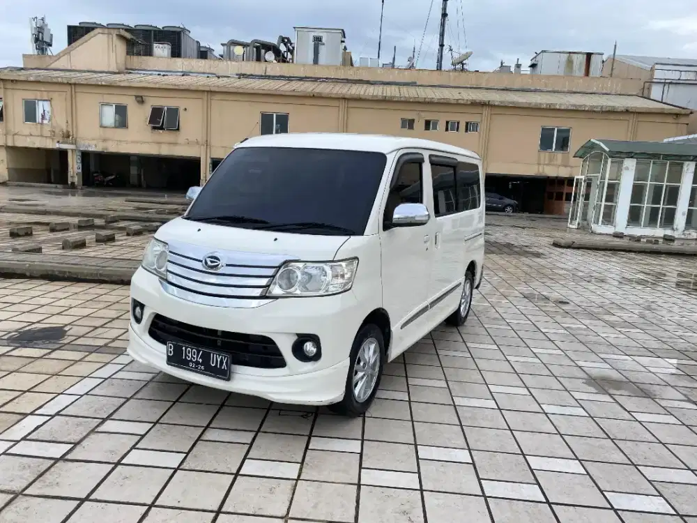 Daihatsu Luxio X Matic 2015