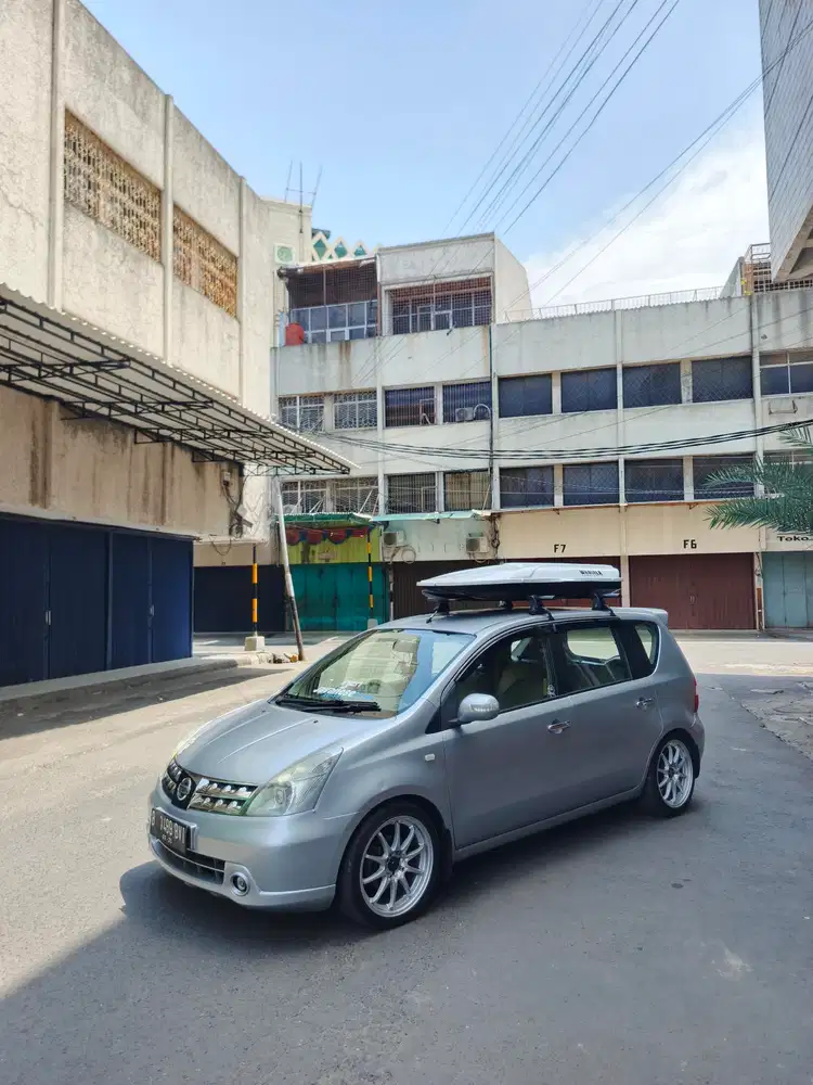 Nissan Livina 2009 Bensin