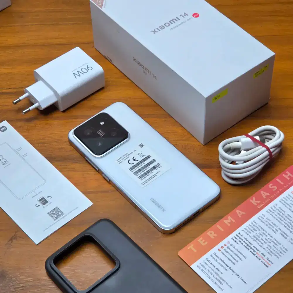 Xiaomi 14 12/256gb resmi mulus