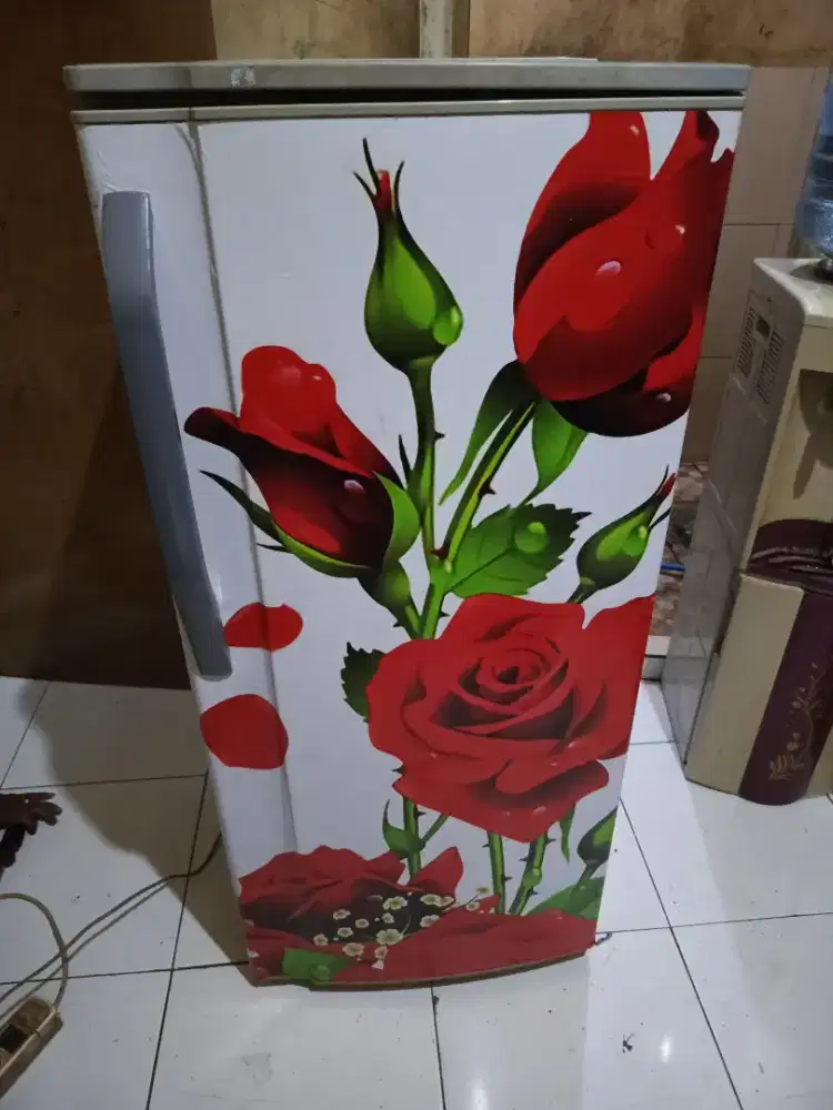 MANGGA KULKAS MERK SHARP FULL ORISINIL BELUM PERNAH SERVICE NORMAL