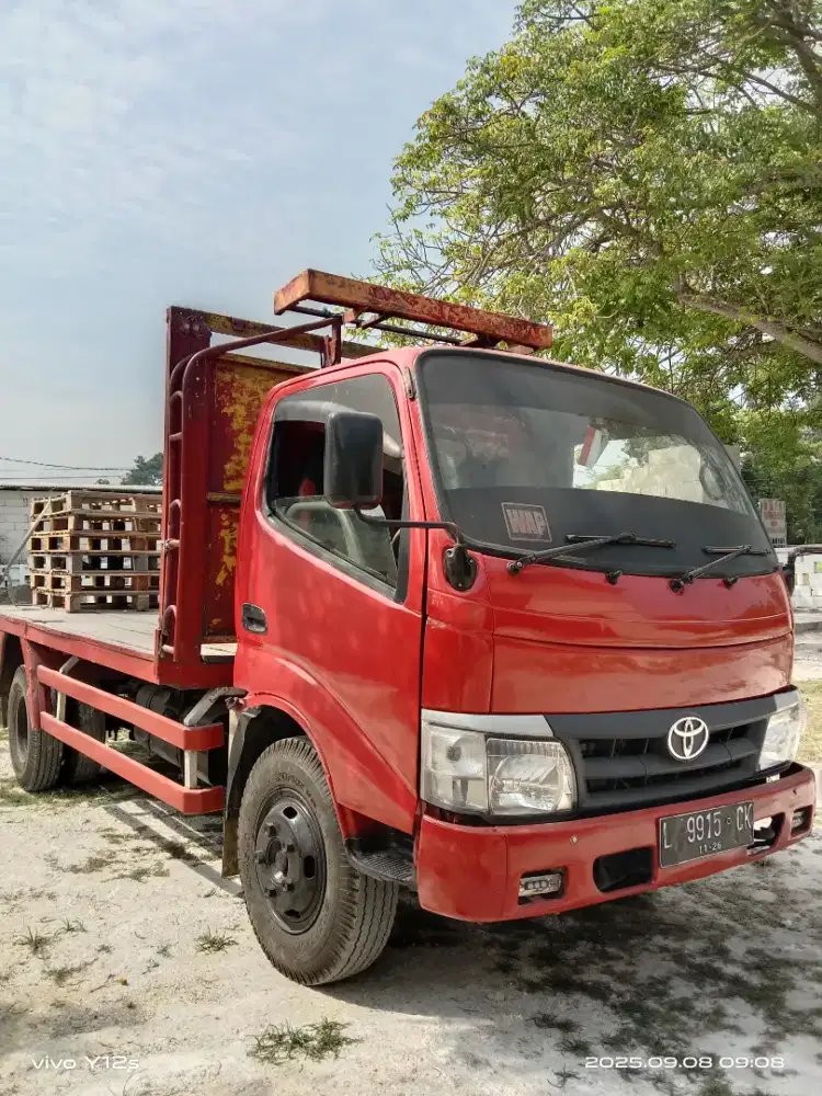Toyota dyna thn 2003