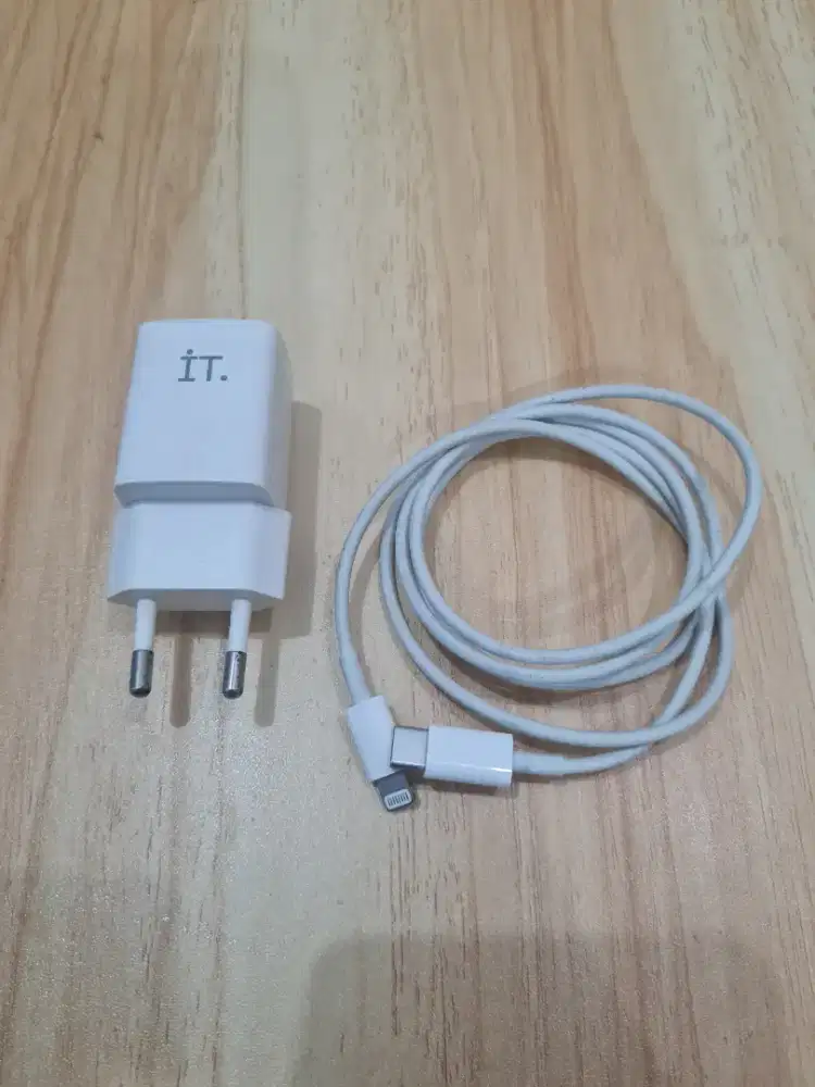 Jual Charger Iphone IT dan Kabel Data Iphone 13 Original