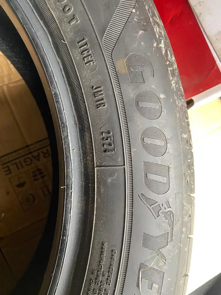 Ban good year 225/55 R19