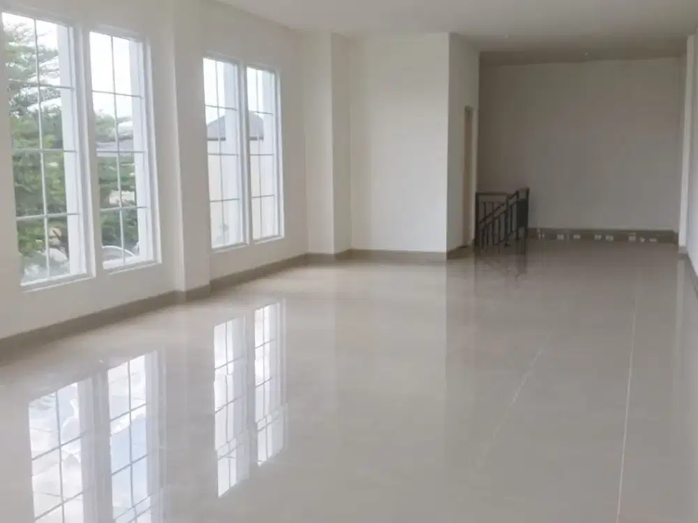 SKY HOUSE BSD SIAP HUNI 3 BR FULL VIEW CITY