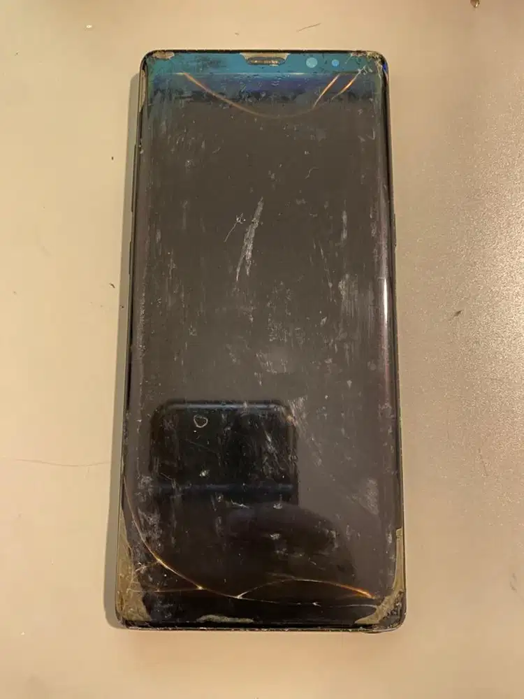 Samsung Note 8 (kondisi mati untuk kanibalan)