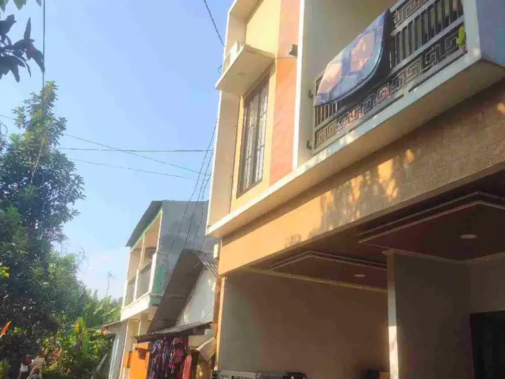 Jual Rumah tingkat di Krukut jl rawakalong depok