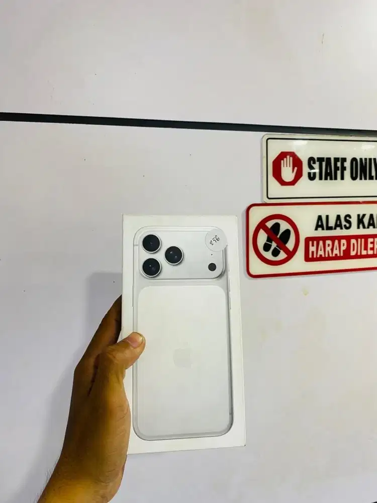 Iphone 17 Promax 256 Ibox silver