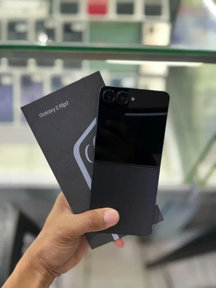 Samsung Z Flip 7 256gb