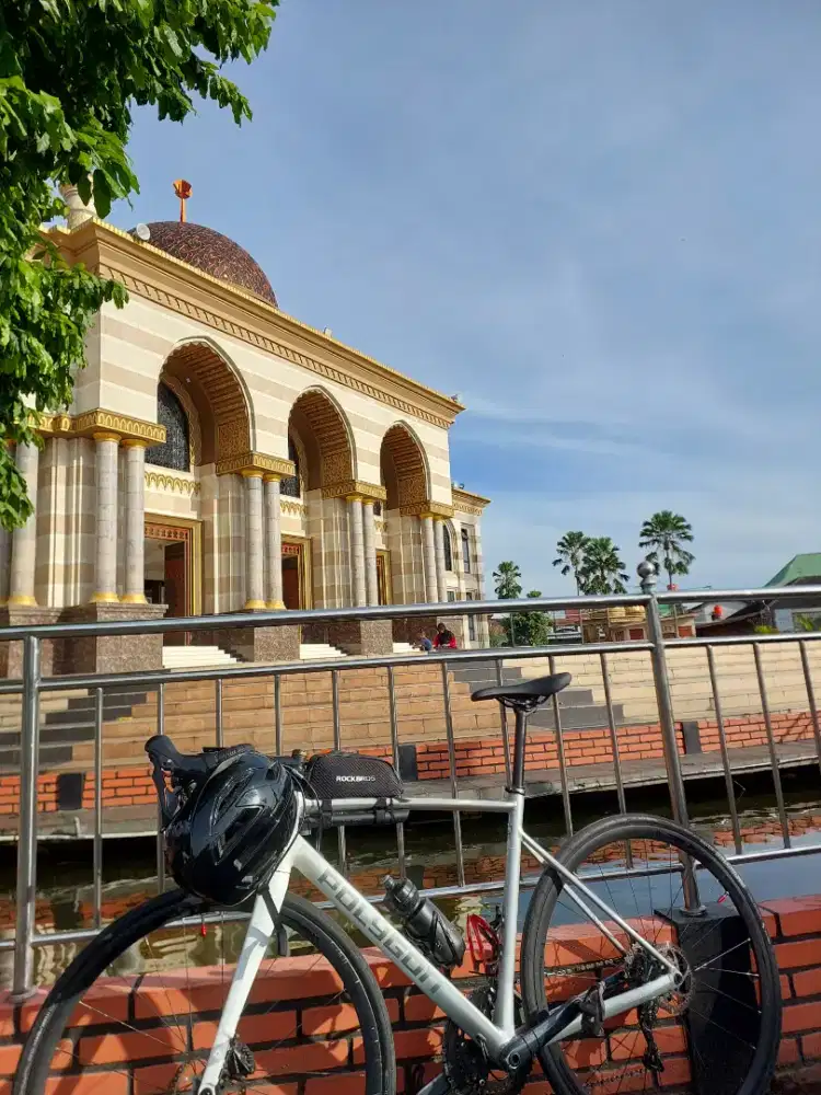 Sepeda strattos S5disc size L dan polygon Heist 5 disc size M