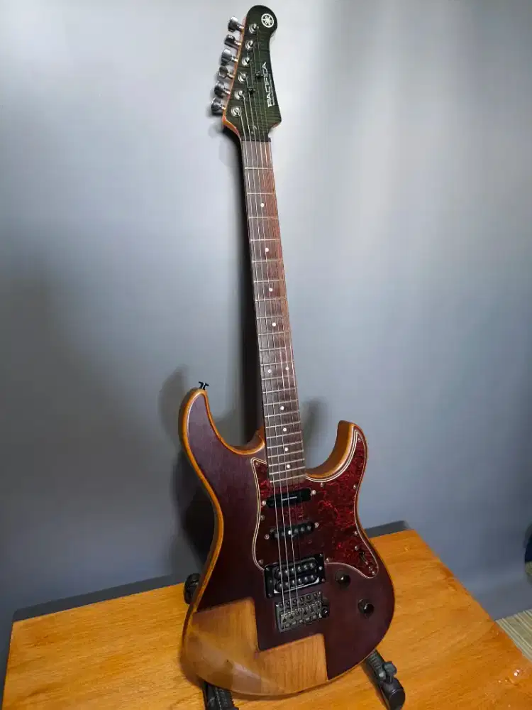 Gitar elektrik yamaha pacifica prototype ori