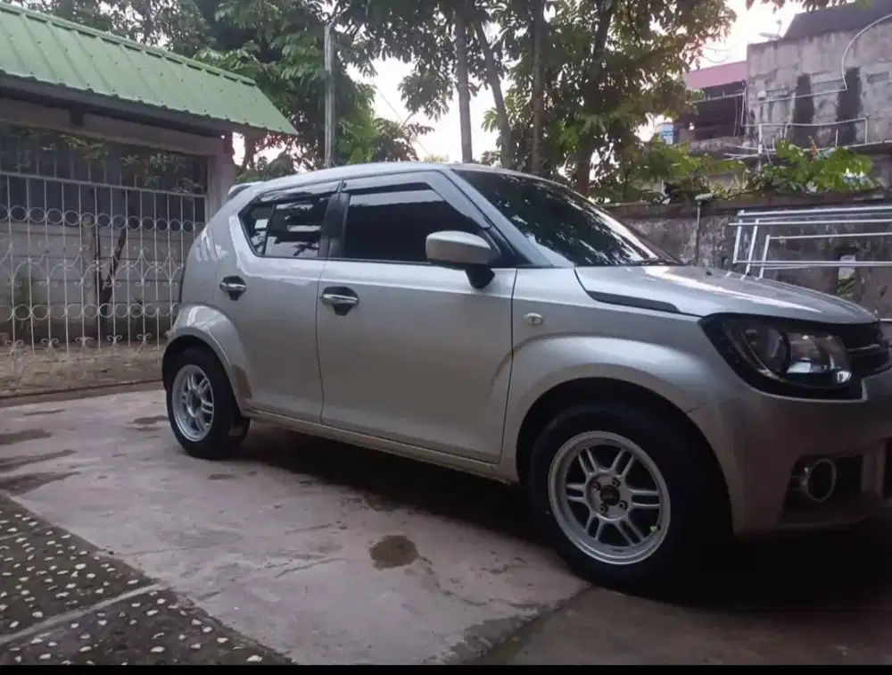 Suzuki iqnis MT GL 2017