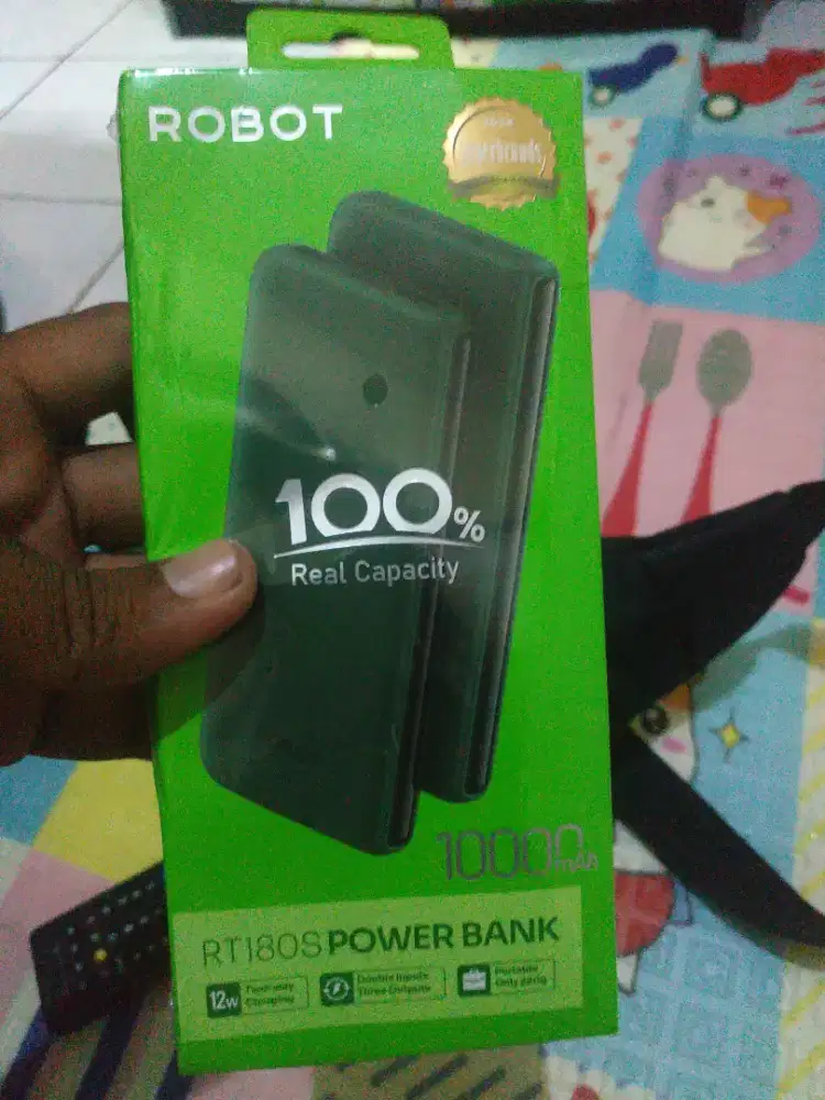 Di jual powerbank merek robot 10000mah