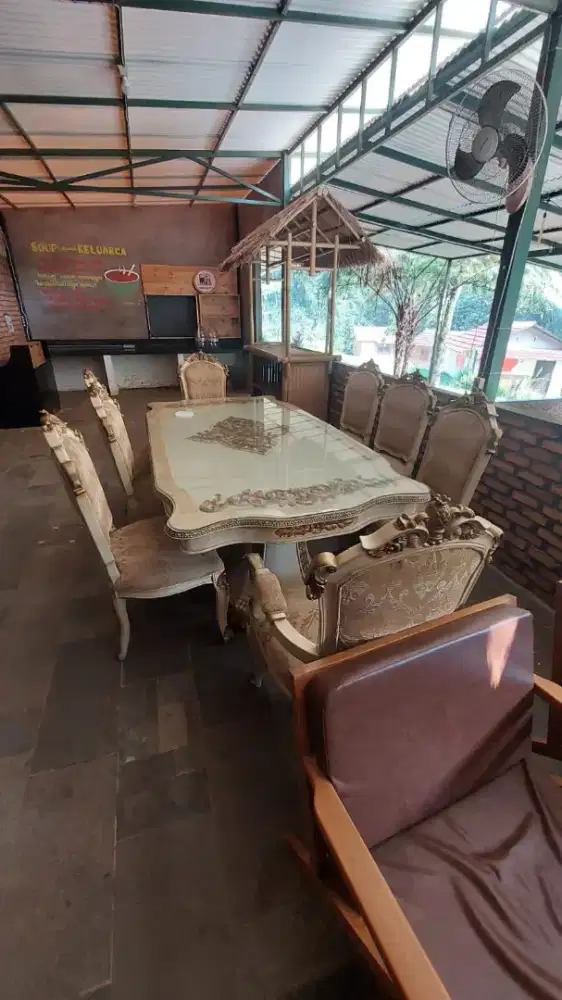Kursi makan mewah jati jumbo 8 kursi