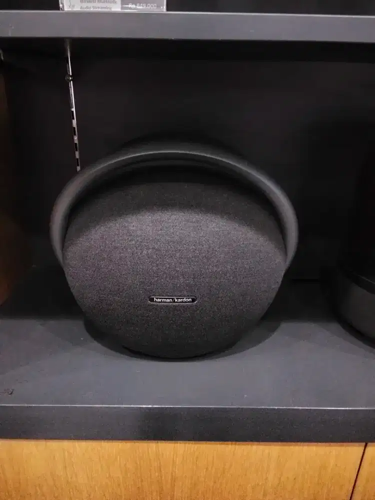 Speaker onyx studio 7