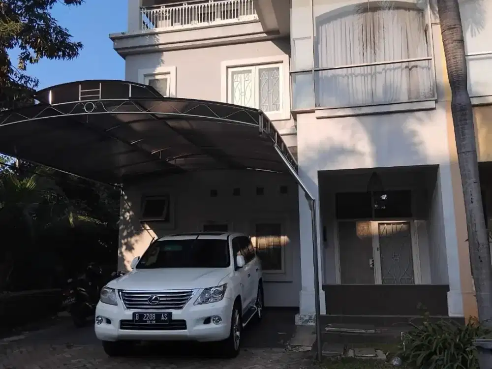 Rumah Bagus Di PIK Jakarta Utara 3,5 Lantai Unit Rapi Siap Huni